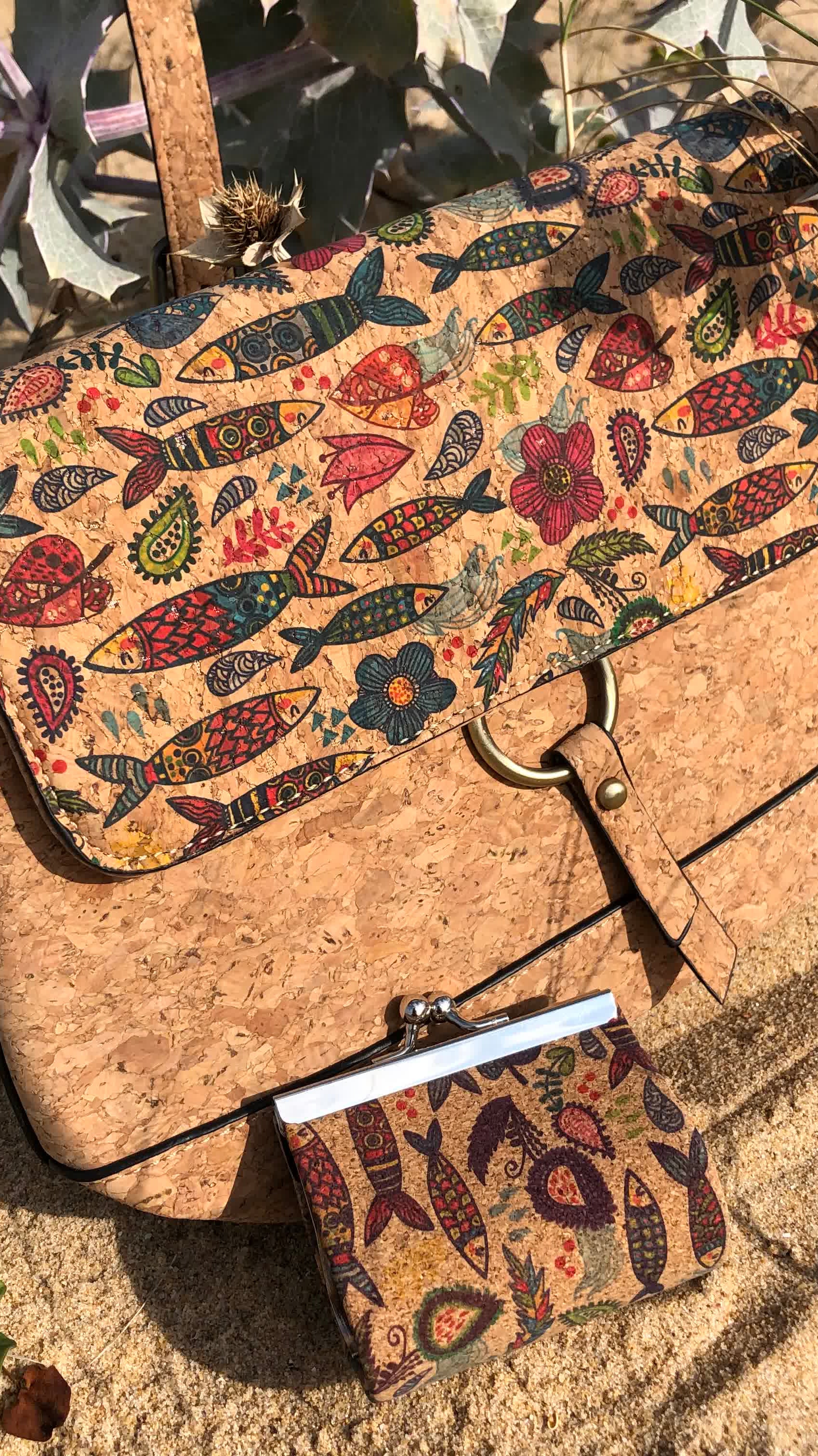 Les avantages du liège naturel dans la mode : élégance durable