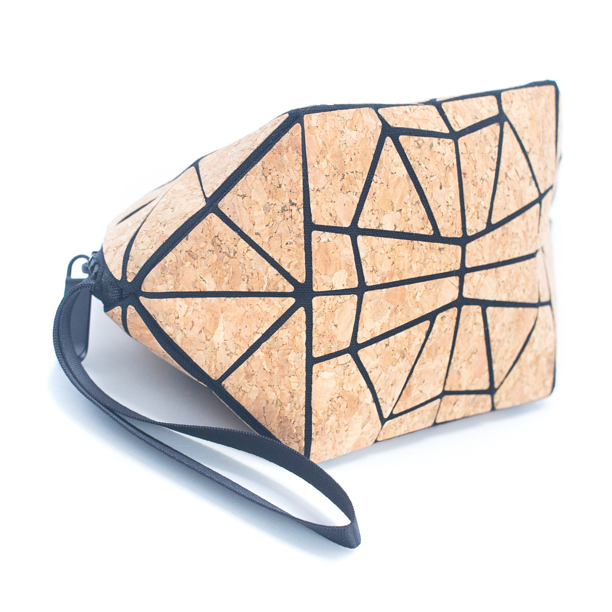 Une trousse de maquillage en liège naturel, aussi résistant que le cuir, mais respectueux du bien-être animal !