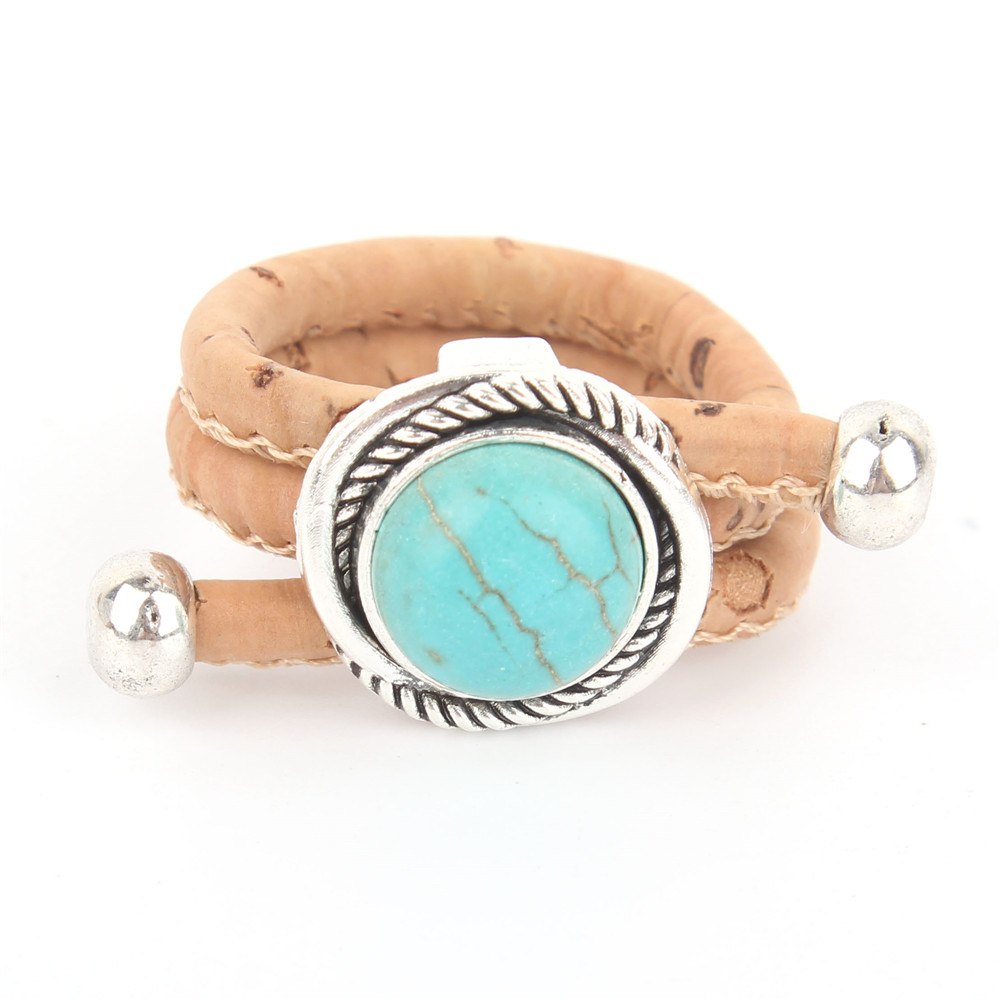 Bague en liège artisanale vegan